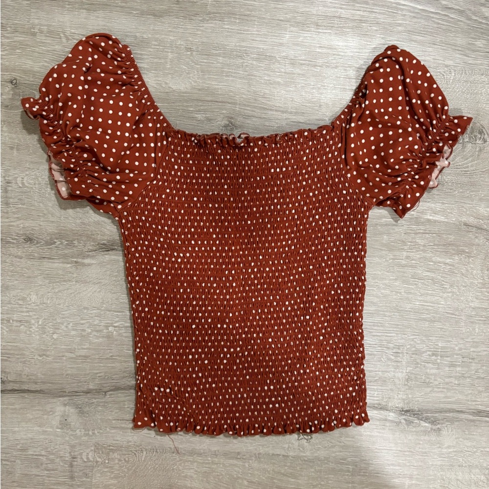 Women’s puff sleeve ribbed top
